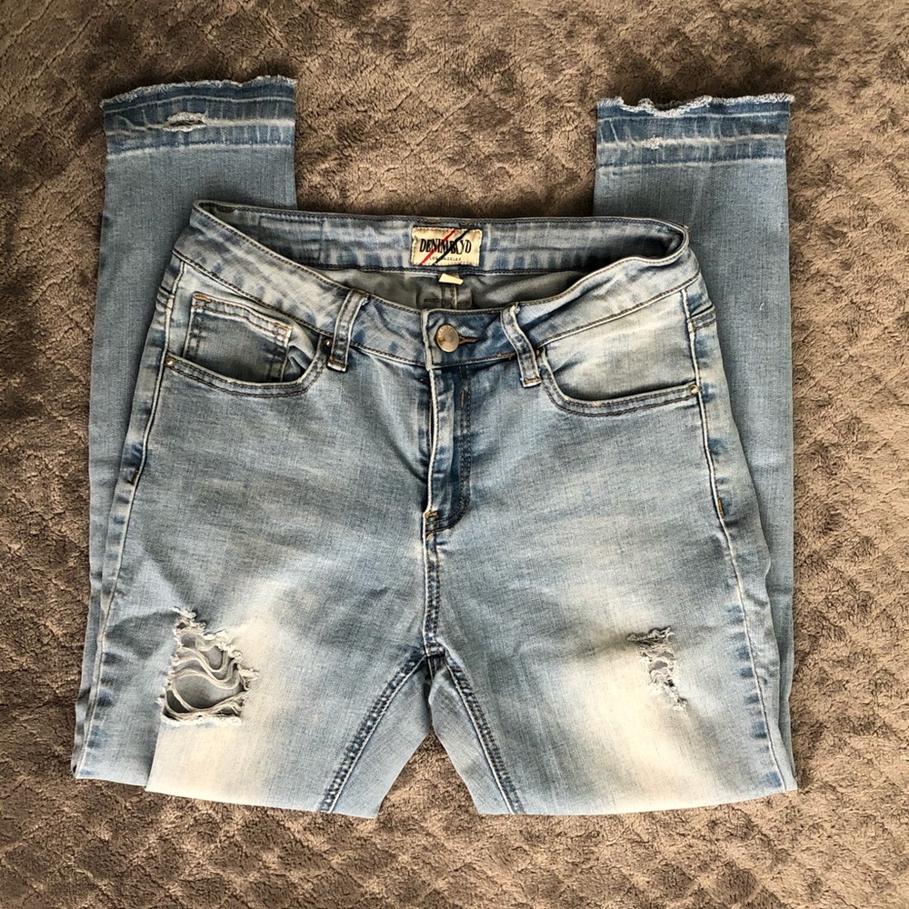 Medium Blue Cropped Denim Blvd Skinny Jean!